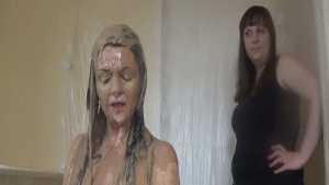 emma-covered-in-chocolate-cake-batter_4.