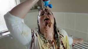 fefun-gets-messy_9.jpg