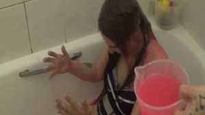 kim-gets-gunged-by-her-younger-sister-bi