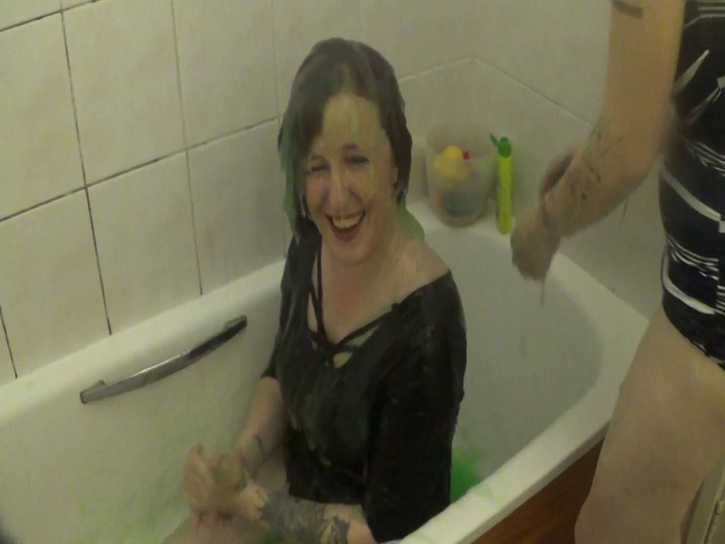 kim-gets-her-revenge-on-billie_main.jpg