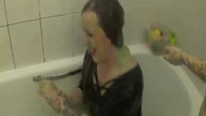kim-gets-her-revenge-on-billie_11.jpg