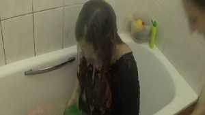 kim-gets-her-revenge-on-billie_4.jpg